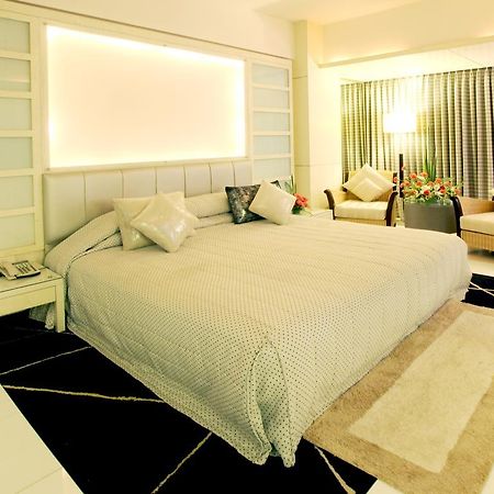 فندق Peninsula Grand مومباي الغرفة الصورة