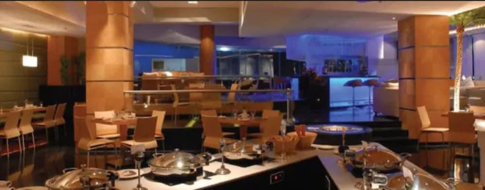 فندق Peninsula Grand مومباي المظهر الخارجي الصورة