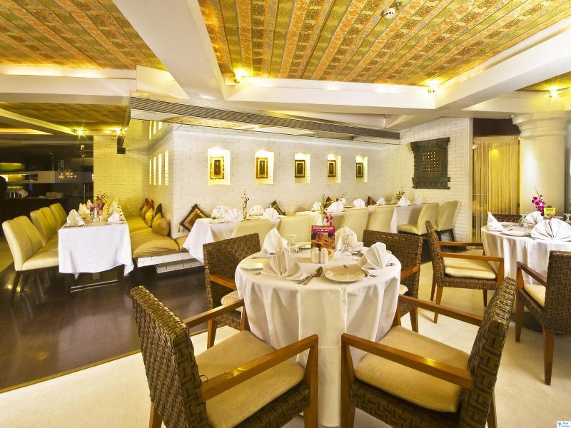 فندق Peninsula Grand مومباي المظهر الخارجي الصورة
